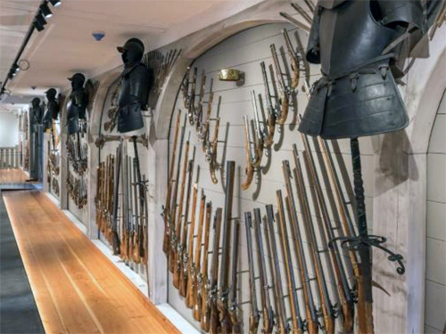 Schwarzburger Zeughaus - Waffensammlung Schwarzburger Zeughaus - Waffensammlung